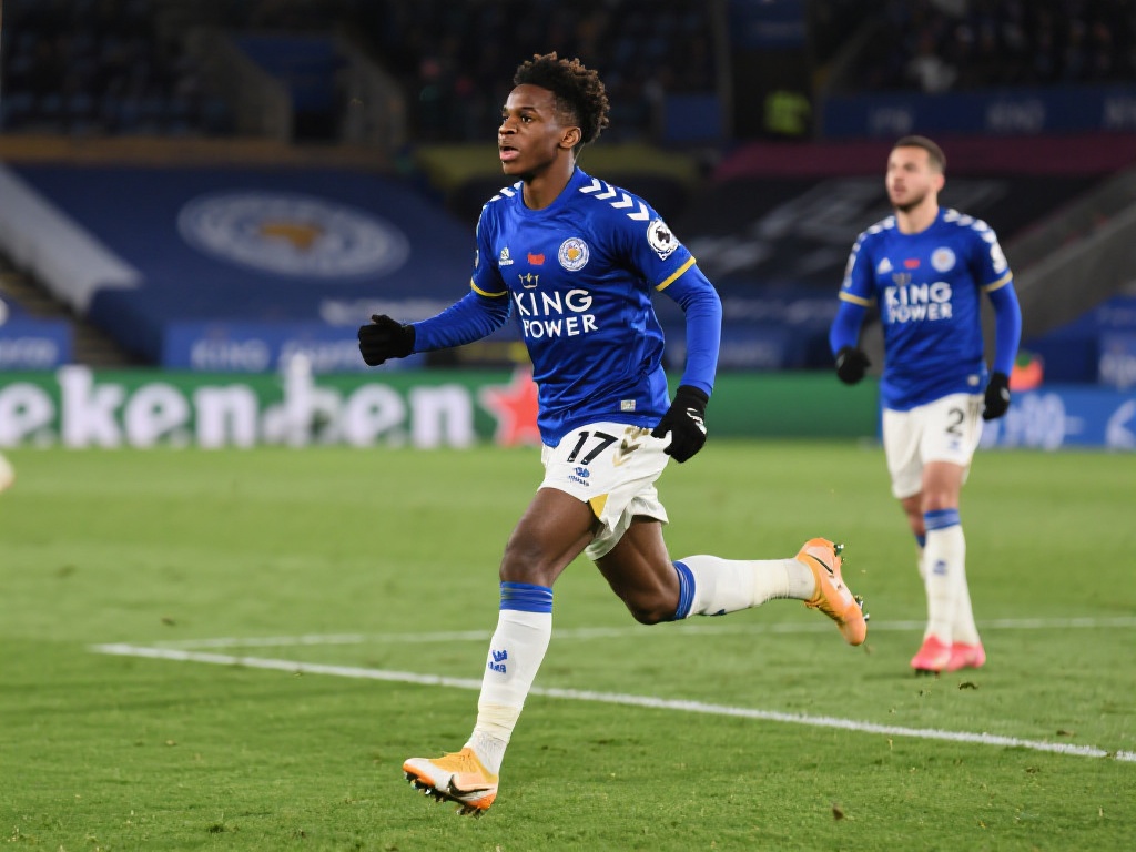 伊兰加一条龙绝杀!曼联不敌森林终结连胜 无论是战术安排还是球员培养,年轻的伊兰加