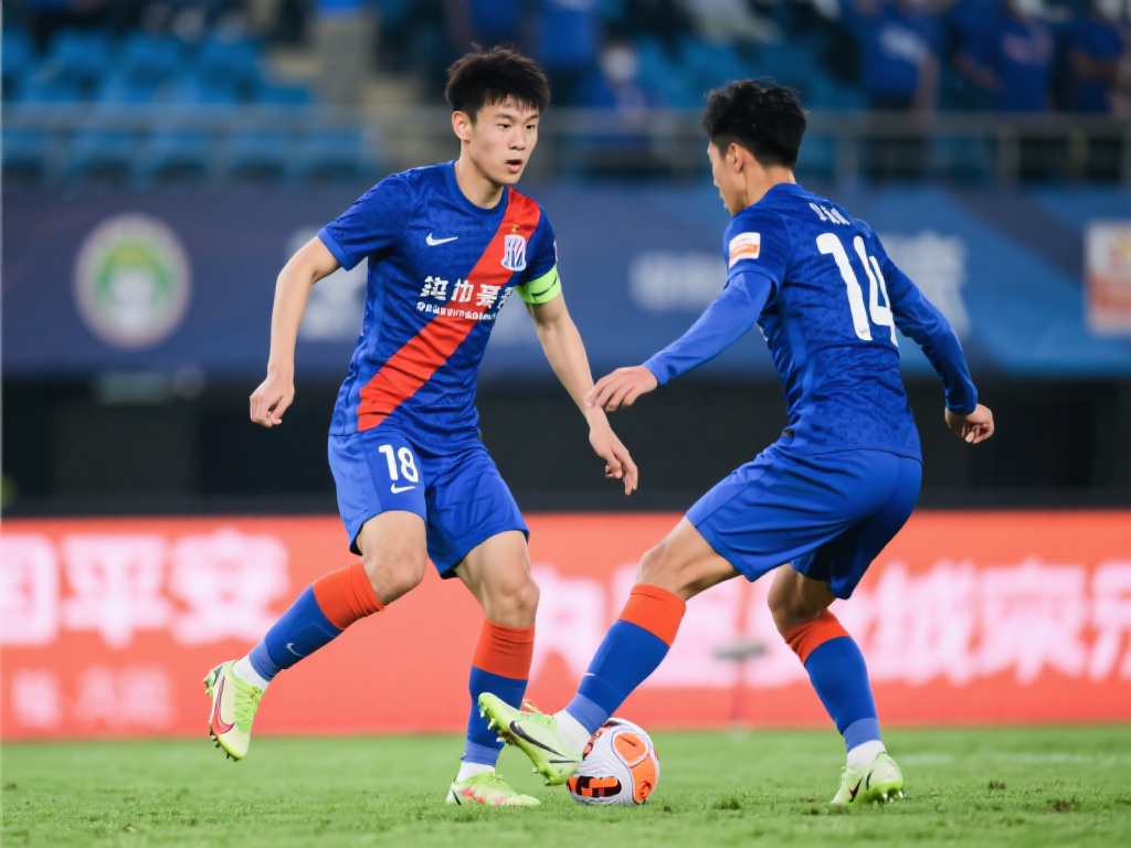 蒋圣龙:伤势未愈但无碍参赛,与朱辰杰配合默契如初 足球作为一项团队运动,个人能力固然重要,